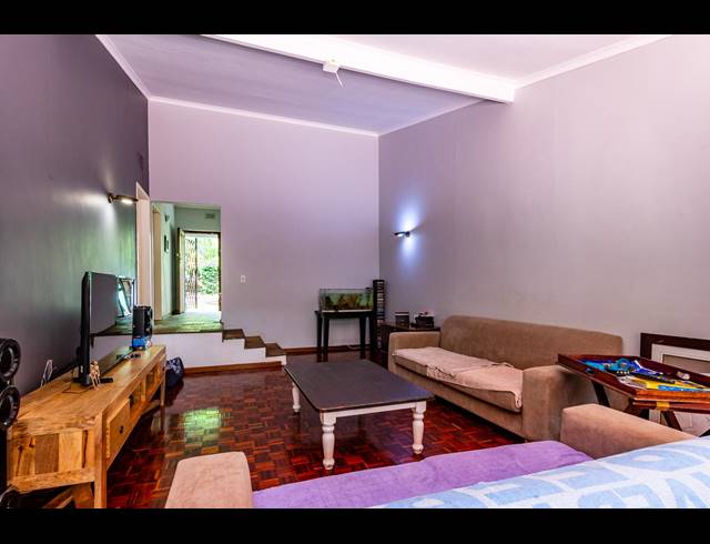 4 BEDROOM HOUSE FOR SALE IN DAWNCLIFFE